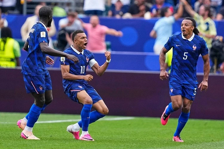 Mbappe đưa Pháp với chiến thắng đậm chung cuộc